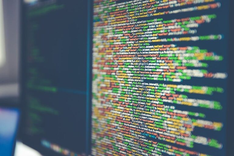 Conseils et avertissements basés sur les expériences réelles de professionnels du web.