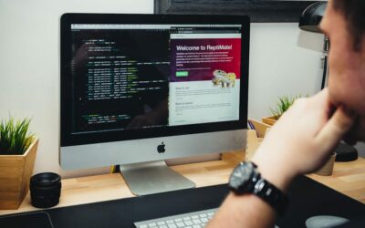 Comment la maintenance et le support post-lancement influencent le choix de votre prestataire de site web