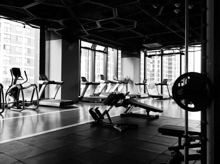 Augmenter la visibilité de votre salle de sport en ligne avec des designs attractifs