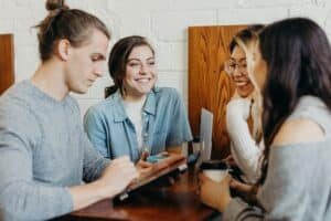 Les fonctionnalités essentielles pour une application mobile de gestion de projet performante