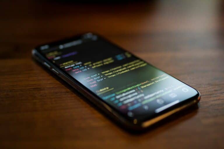 Les défis techniques du développement d&rsquo;application mobile sur mesure
