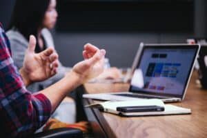Comment un site web sur mesure peut améliorer la gestion des rendez-vous dans votre clinique vétérinaire